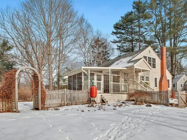 533 Mitchell Road, Cape Elizabeth, ME 04107