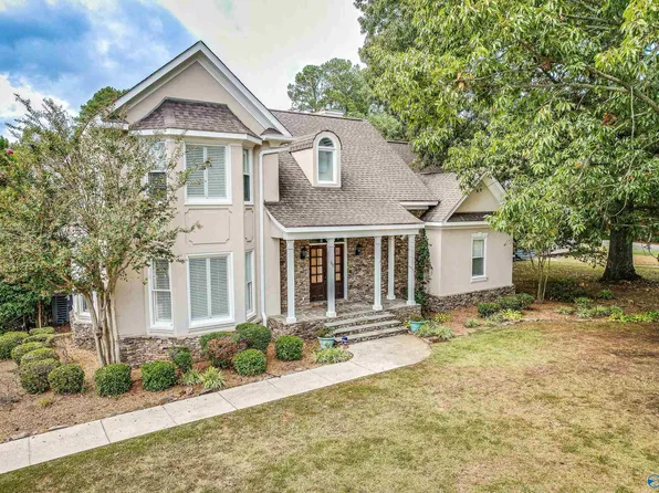 68 Morningside Dr, Guntersville, AL 35976