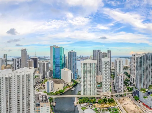 92 SW 3rd St APT 5210, Miami, FL 33130