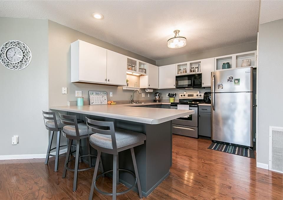 1st image of 580 Augusta Cir Unit 7