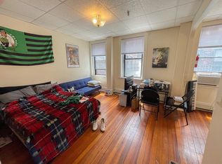 37 Joy St APT 14, Boston, MA 02114
