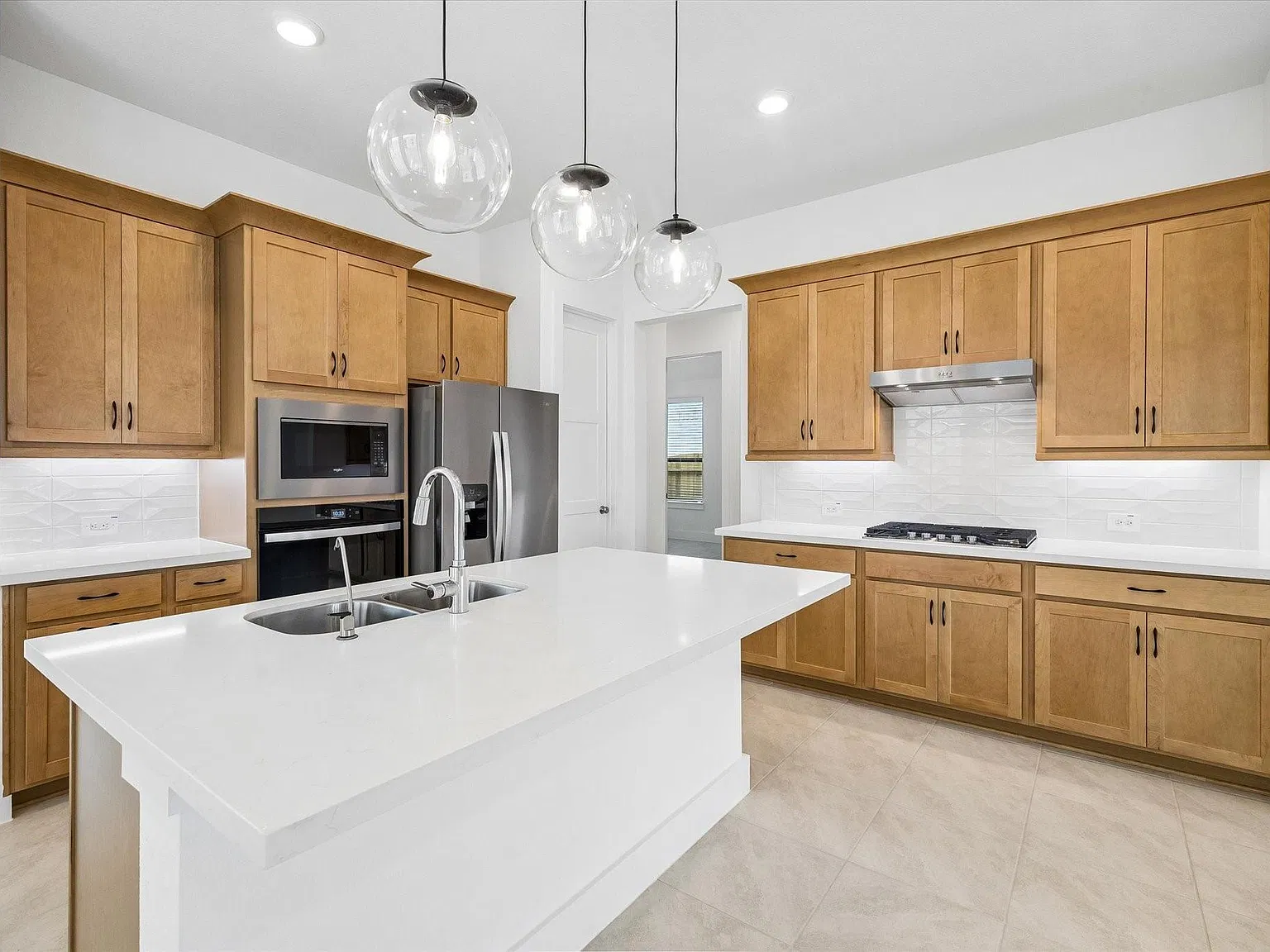 4 bed, 3.0 bath, 2175 sqft, $2,875 — Photo 2