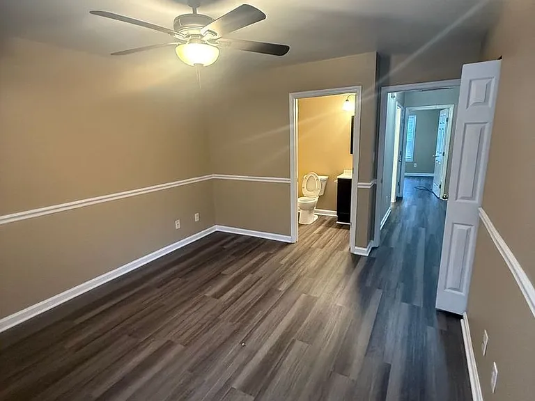 1105 Cherry Meadow Ln — Photo 5