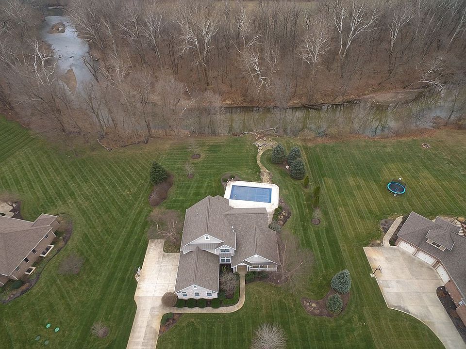 1st image of 702 Wexford Dr