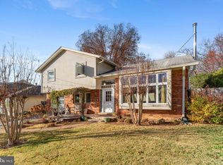 5905 Folkstone Rd, Bethesda, MD 20817
