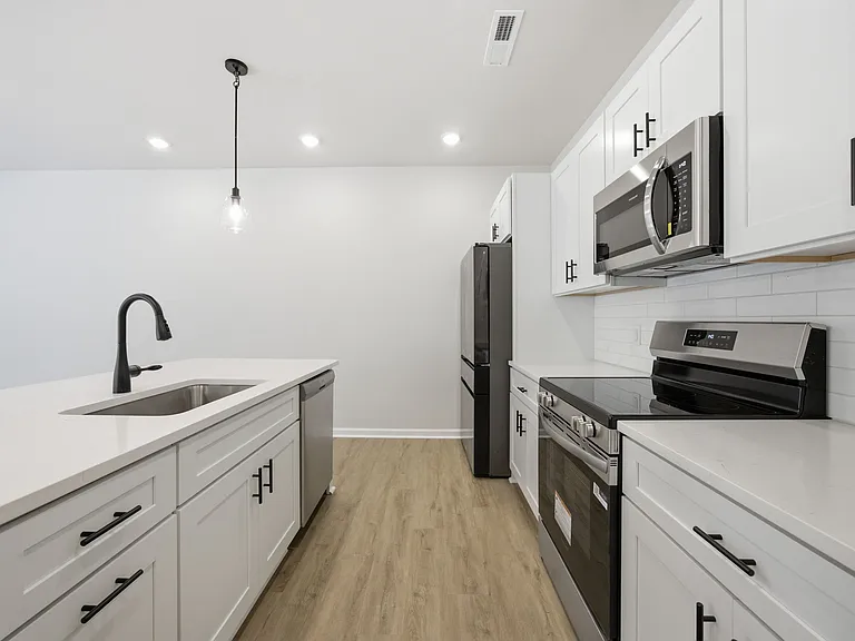 3018 Reid Ave #B — Photo 1