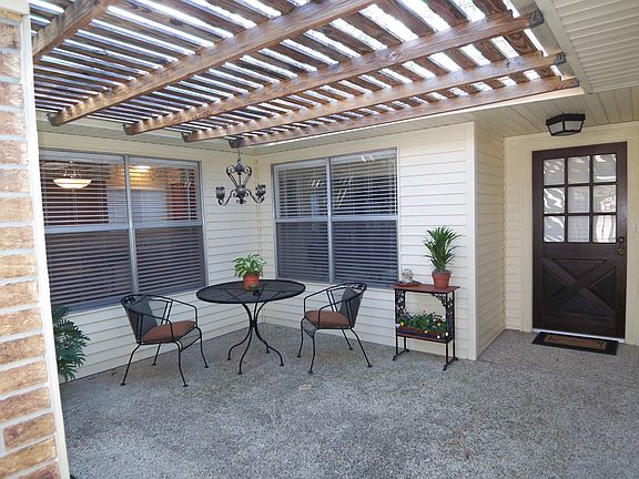 PORTICO AT FRONT DOOR