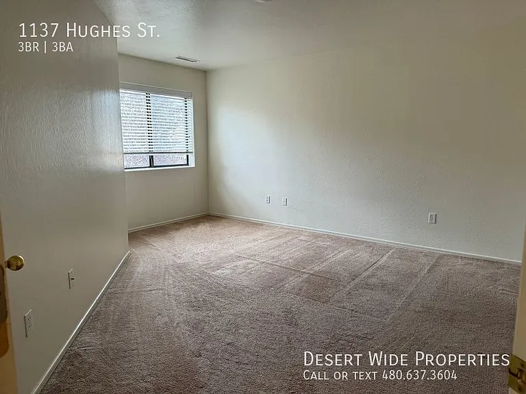 1137 Hughes St — Photo 6