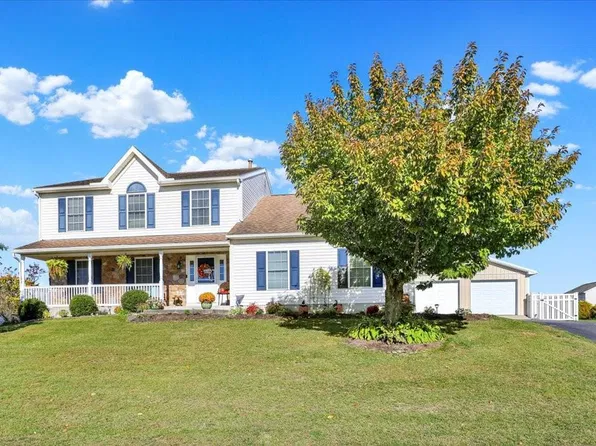 48 Hickory Ln, Bernville, PA 19506