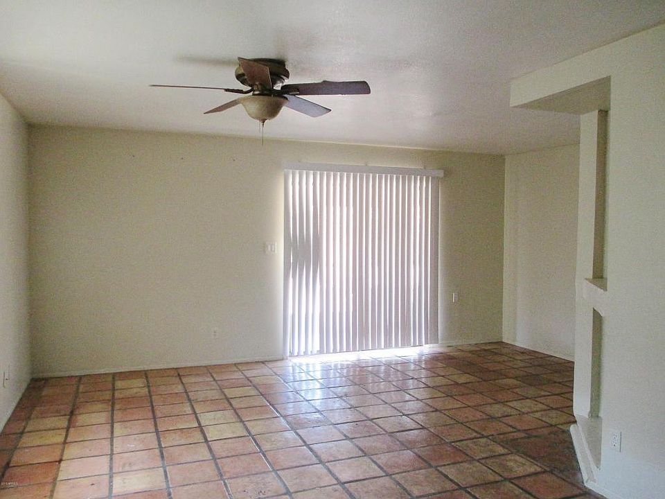 1st image of 1520 W 1st Pl