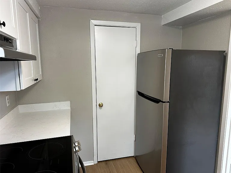11710 Southlake Dr #12 — Photo 7