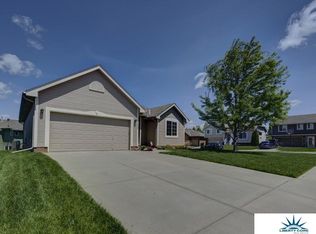 4602 Brook St, Papillion, NE 68133