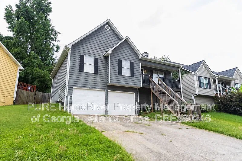 3 bed, 2.0 bath, 1266 sqft, $2,095 — Photo 1