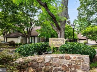 409 Millhouse Pond Dr, Wayne, PA 19087