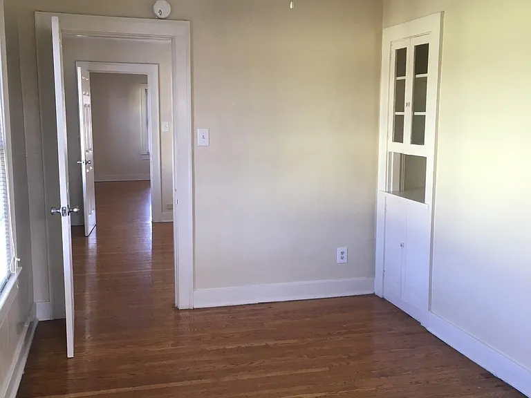 310 Wendover Ave — Photo 5