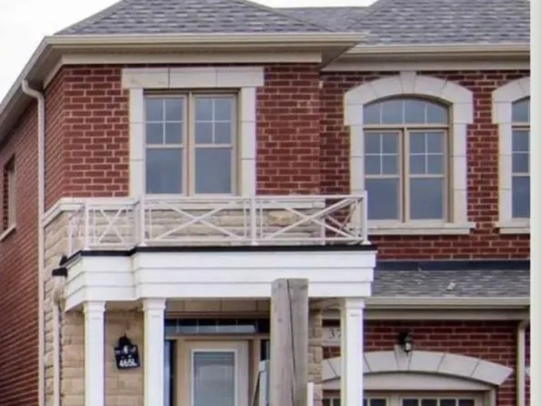 377 Skinner Rd, Hamilton, ON L8B 1W5