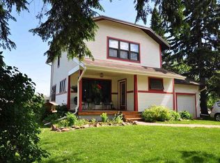124 W 3rd St, Washburn, WI 54891