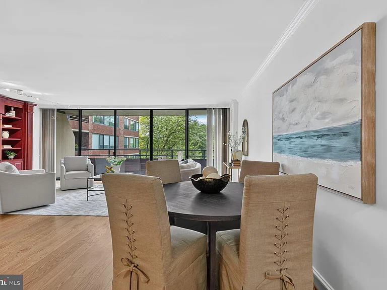 2555 Pennsylvania Ave NW #409 — Photo 8