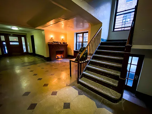 Rented by Voro New York | media 40