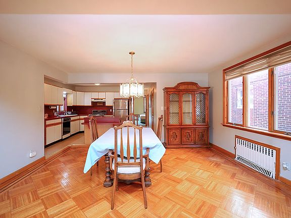 5th image of 44 74th St