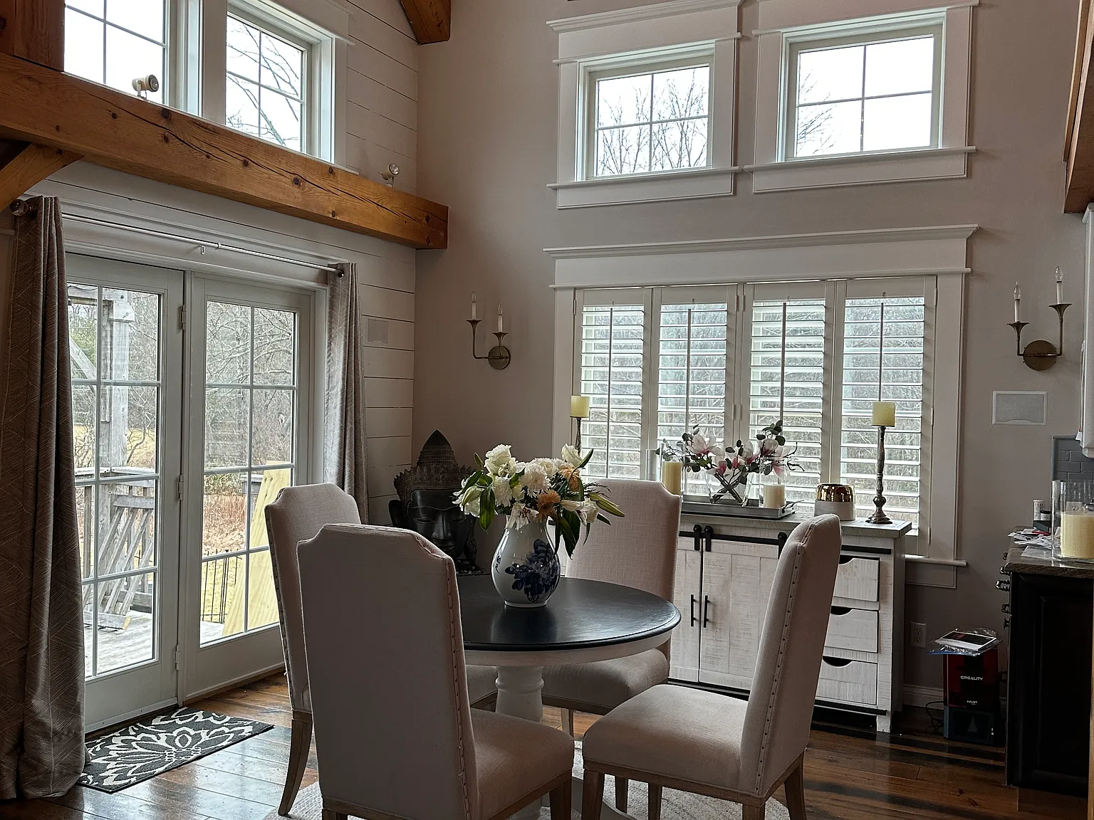 5 bed, 2.5 bath, 3500 sqft, $6,500 — Photo 2