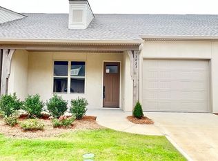 3168 Lakewood Ln, Opelika, AL 36801