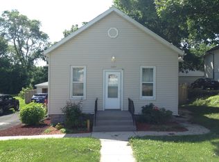 1809 S Hamilton St, Lockport, IL 60441