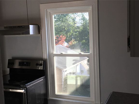 3rd image of 24 Hamilton Ave #4