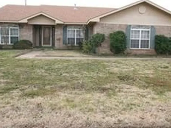 300 Davis Ln, Roland, OK 74954