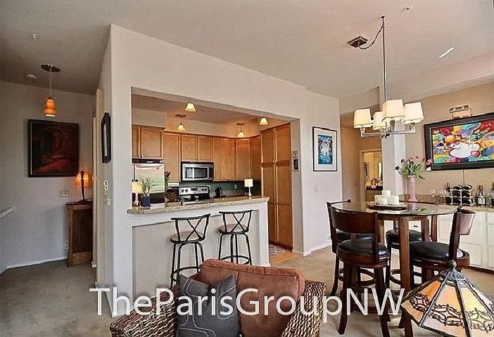 4310 NE 5th Ct #104 — Photo 6
