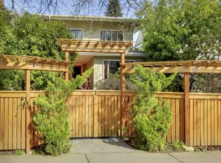 812 15th Ave E, Seattle, WA 98112