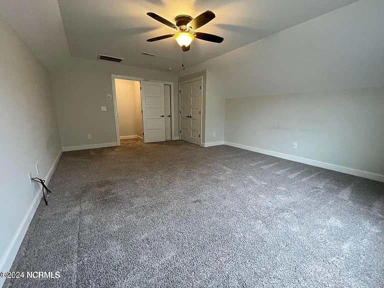 1525 Penncross Dr — Photo 17