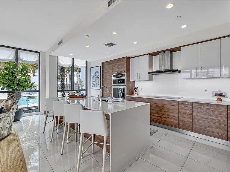 100 E Las Olas Blvd #1701 — Photo 5