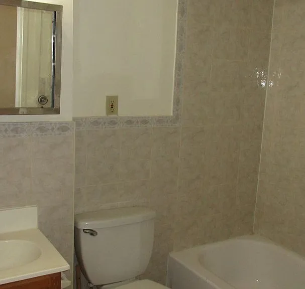 2824 Saint Paul Street — Photo 5