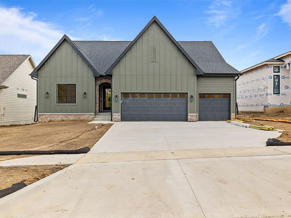 1st image of 1939 E Autumn Trail Cir