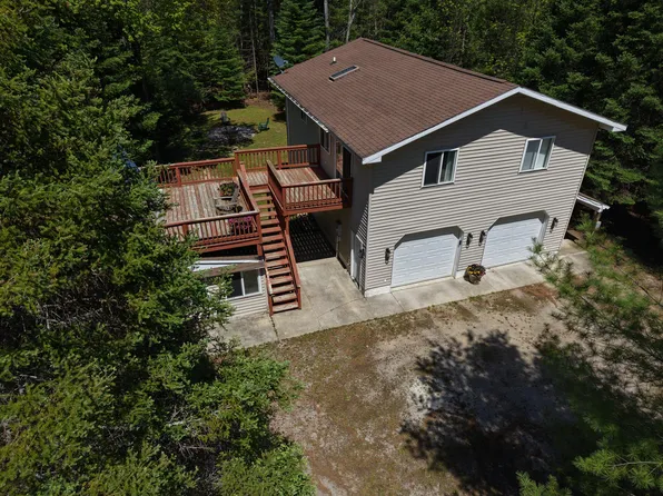 1725 E Lake Cir, Barton City, MI 48705
