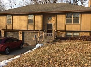 6617 NW Hidden Valley Rd, Kansas City, MO 64152
