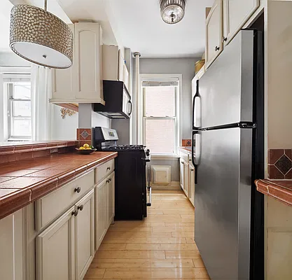 Rented by Compass | media 9