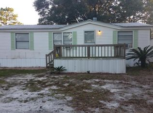 901 E 24th St, Lynn Haven, FL 32444