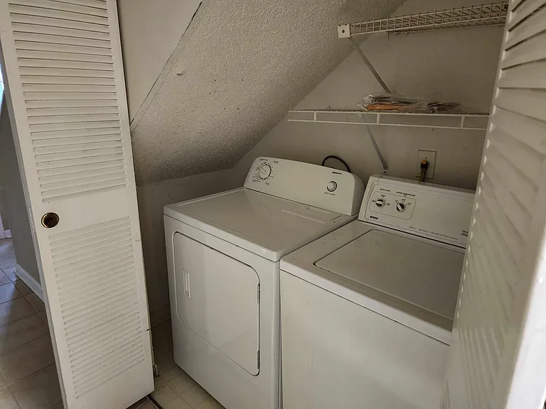 1955 Indian Trail Lilburn Rd #404 — Photo 9