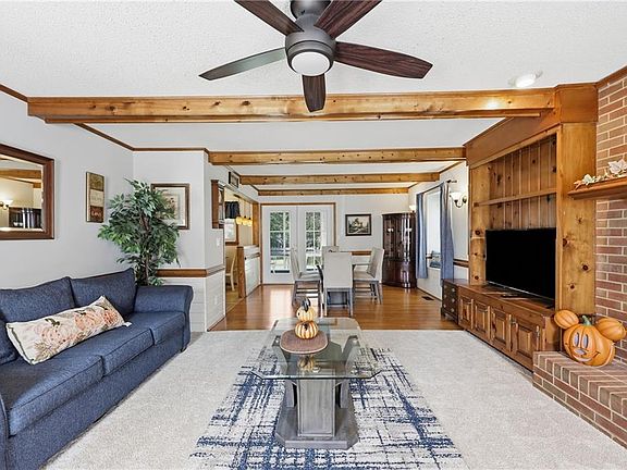 4th image of 708 Wimbley Ln
