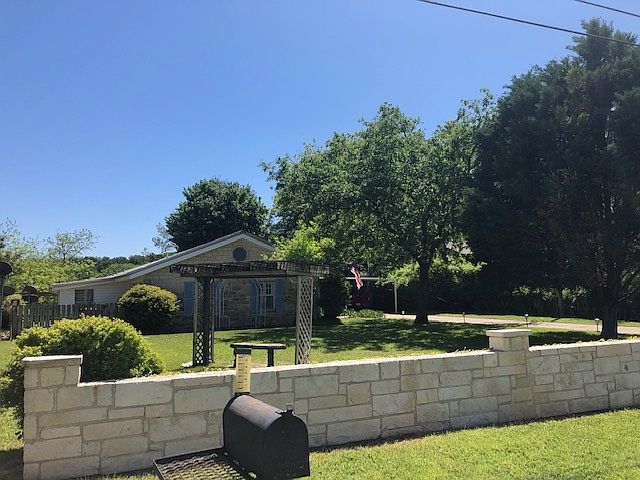 1st image of 832 Long Mountain Dr