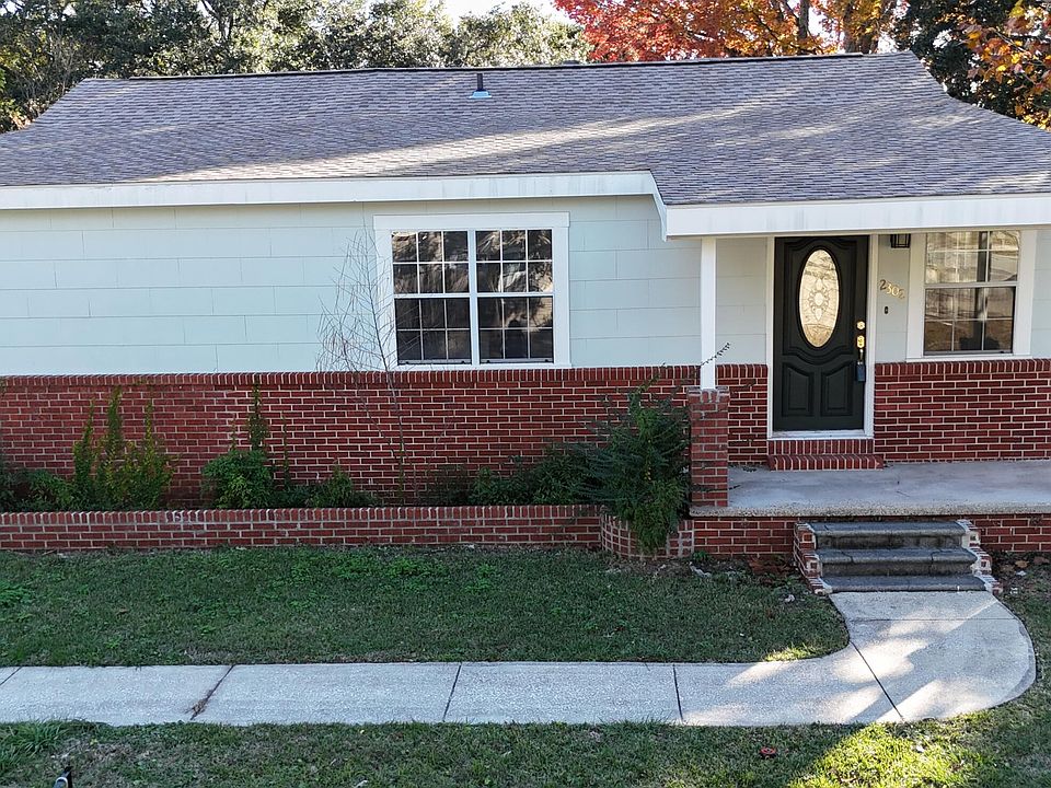 1st image of 2302 Wilson Ave