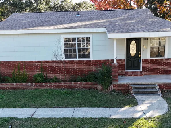 2302 Wilson Ave, Pascagoula, MS 39567