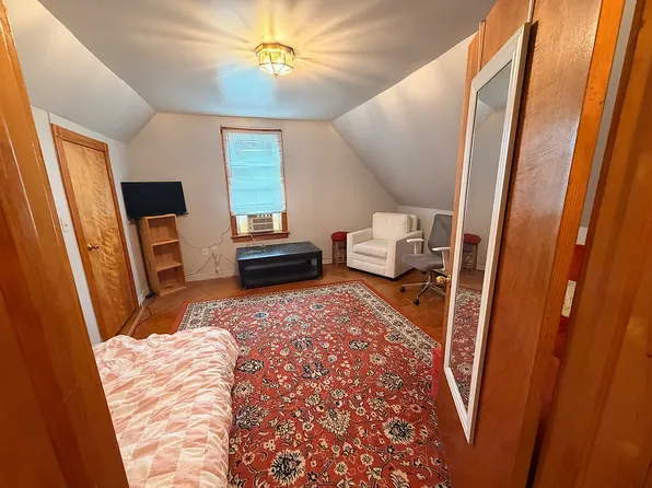 132 Cherry St, Cambridge, MA
