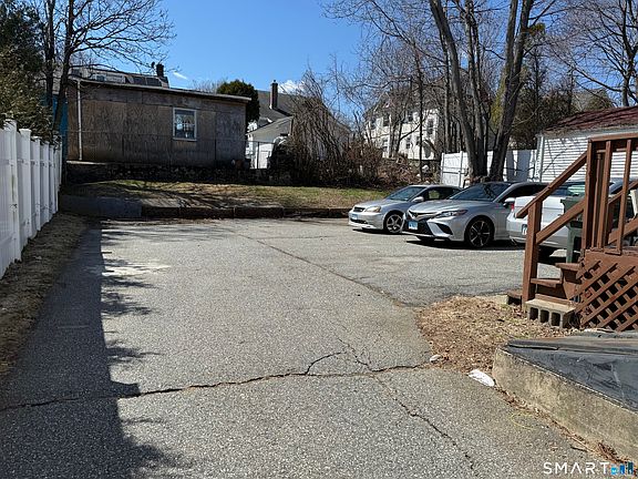 3rd image of 90 Summer Street