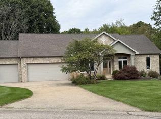 4786 Sunflower Ridge Dr NE, Ada, MI 49301