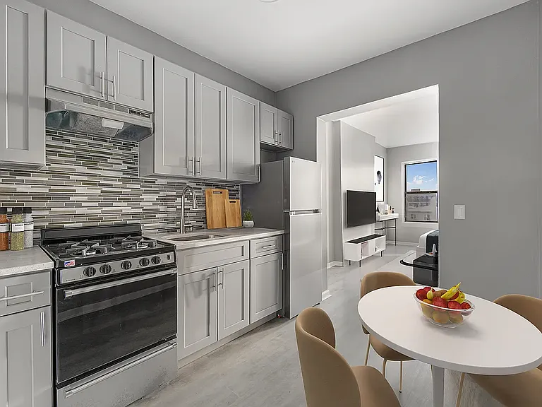 901 Dekalb Ave #4 — Photo 1