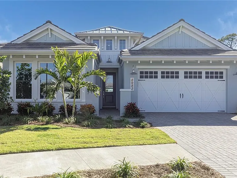 8982 Gustavia Ct — Photo 2