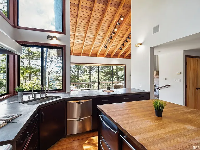 7068 Sayre Dr — Photo 39